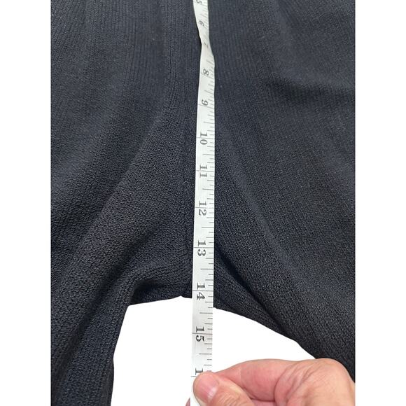 St. John Women's Santana Knit Black Pleated Tapered, Cropped Pants Pockets, 10 - Picture 6 of 9